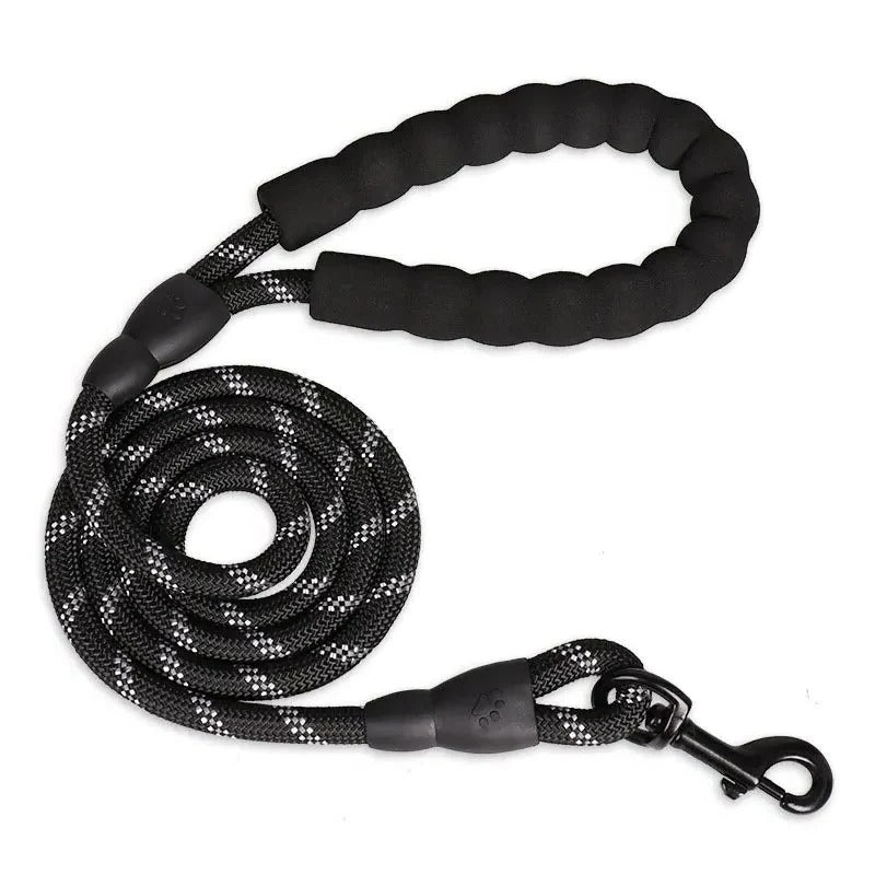 High-Visibility Dog Leash with Ergonomic Grip