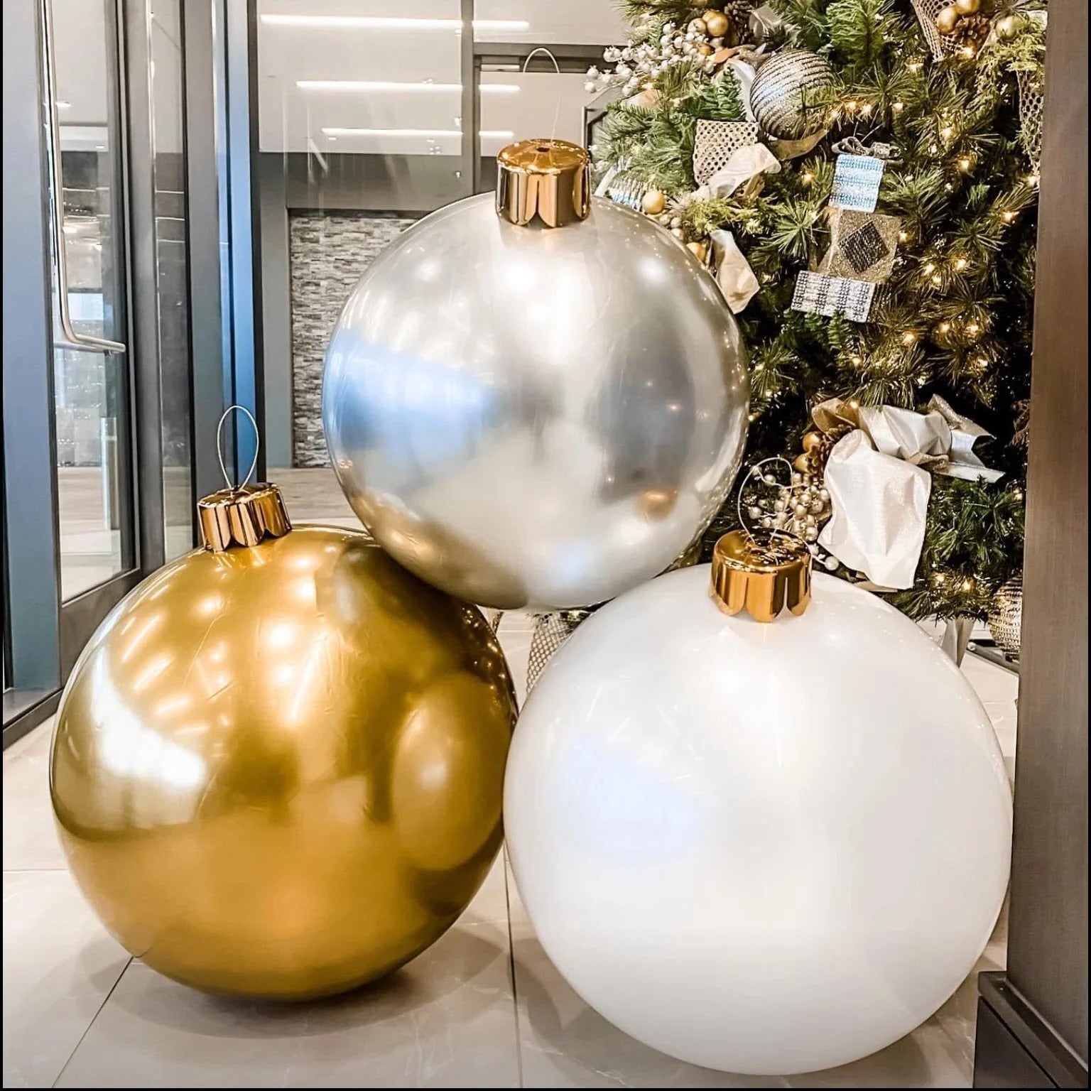 Festive Inflatable Ball Decoration for Holiday Celebrations