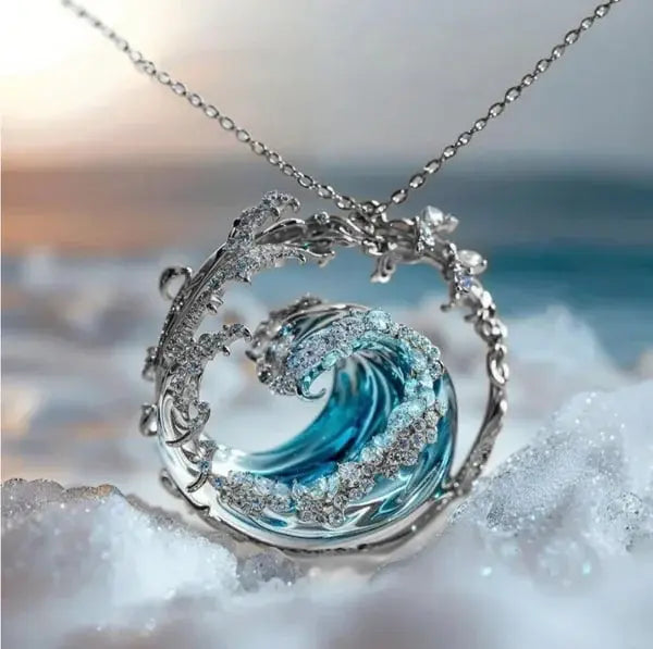 Seaside Serenity Pendant Necklace - Stylish Ocean-Inspired Jewelry