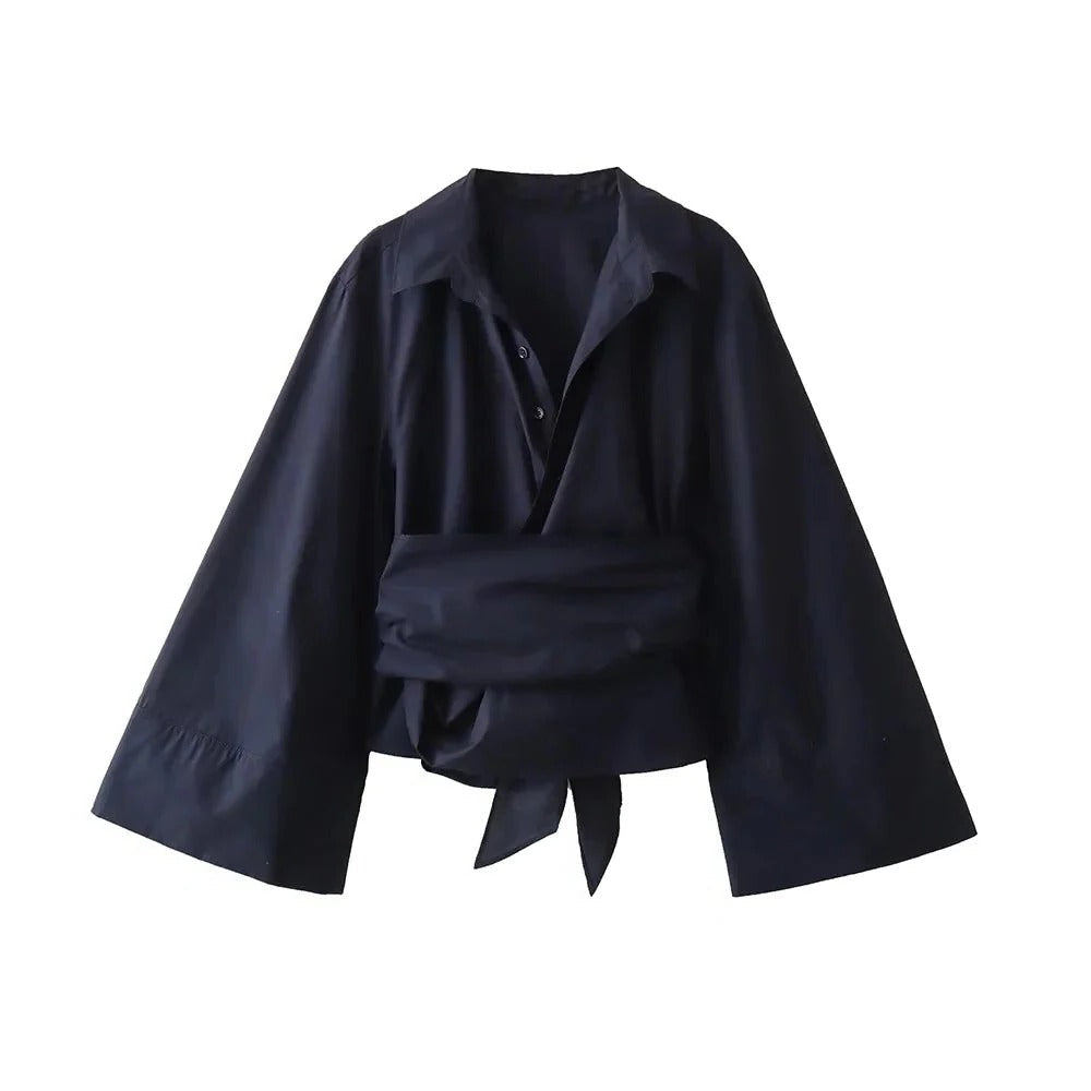 Chic Blouse with Elegant Bow Tie Detail