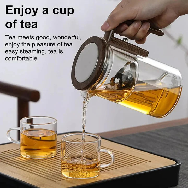 Elegant Glass Tea Brewer with Innovative Leaf Separation