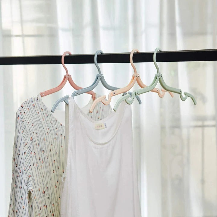 Compact Travel Clothes Hanger for Easy Packing