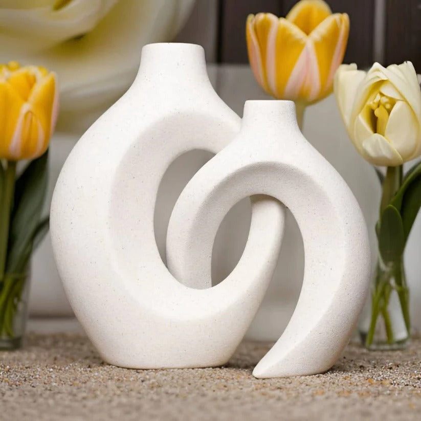 Textured Ceramic Vase for Vibrant Floral Displays