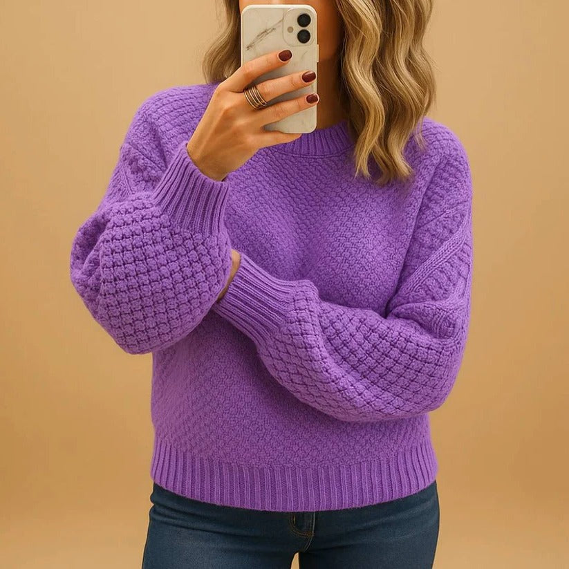 Chic Women's Lightweight Knit Sweater for Cozy Autumn Wear