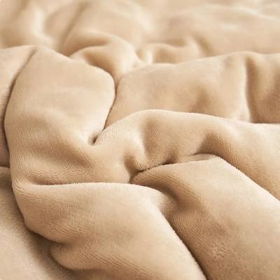 Cozy Comfort Fleece Blanket for Home and Travel