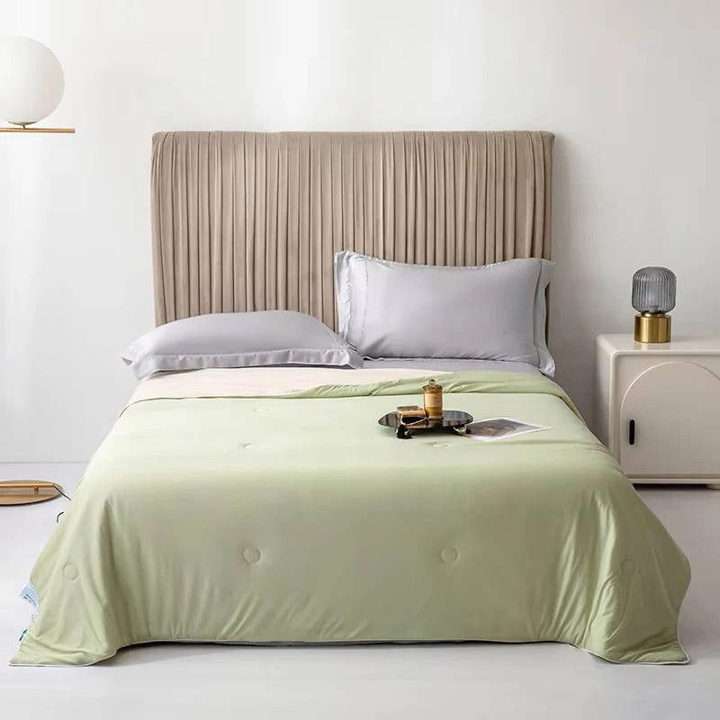 Ultra-Light Summer Chill Blanket with Cooling Fabric