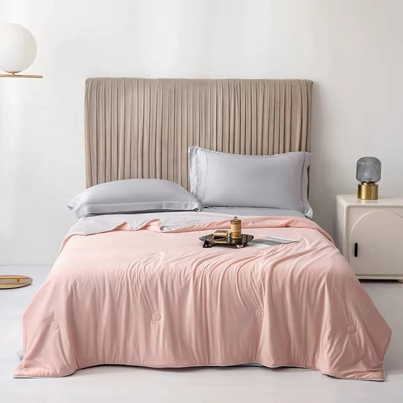 Ultra-Light Summer Chill Blanket with Cooling Fabric