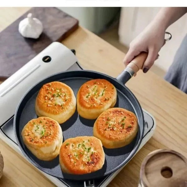 Versatile Cast Iron Griddle for All Cooking Surfaces