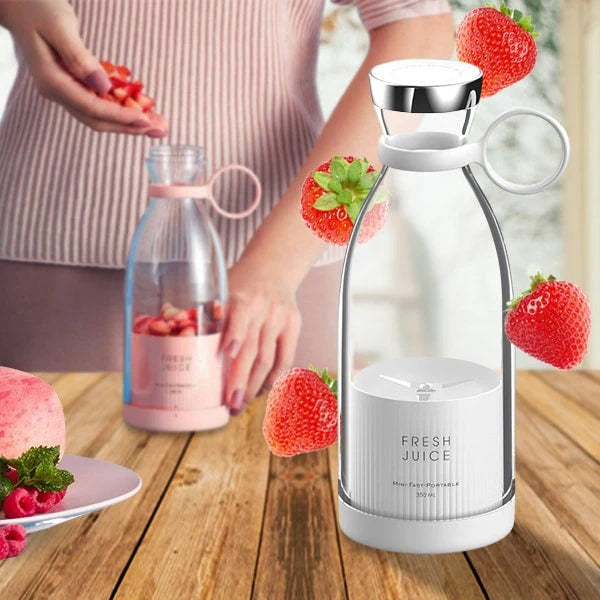 Compact USB Blender for Fresh Smoothies on the Go