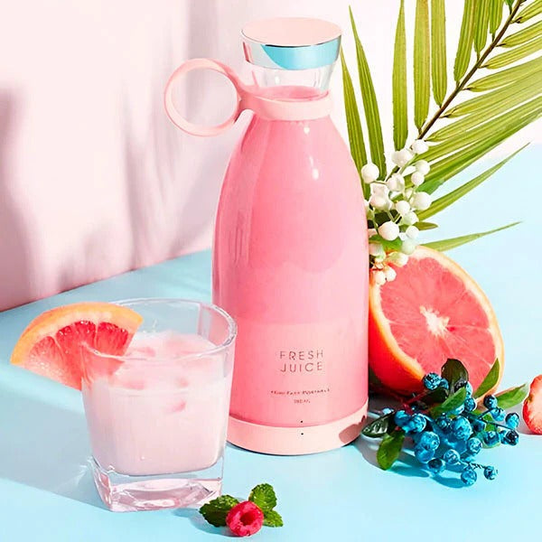Compact USB Blender for Fresh Smoothies on the Go