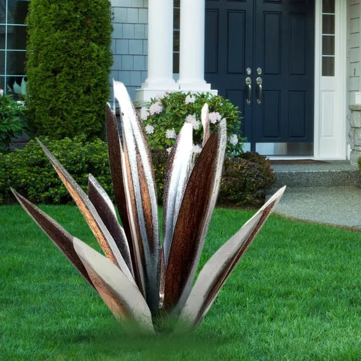 Elegant Metal Agave-Inspired Garden Sculpture for Home & Patio
