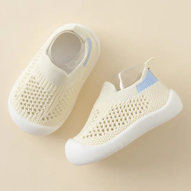 Breathable Kids' Sneakers for Active Playtime with Non-Slip Grip