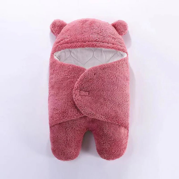 Kids' Pajamas Featuring Cute Bear Design
