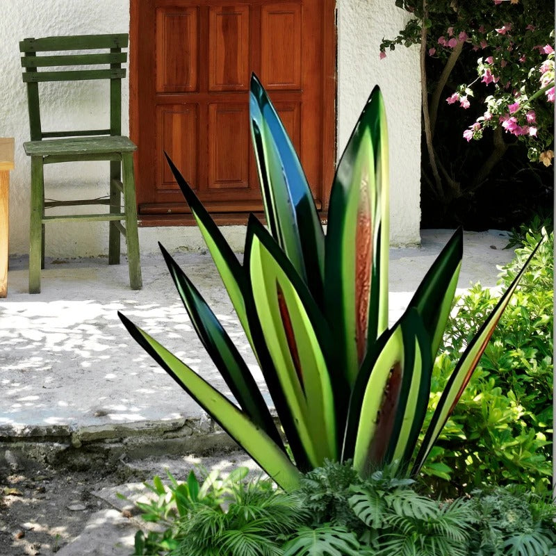 Rustic Metal Agave Plant for Indoor and Outdoor Decor