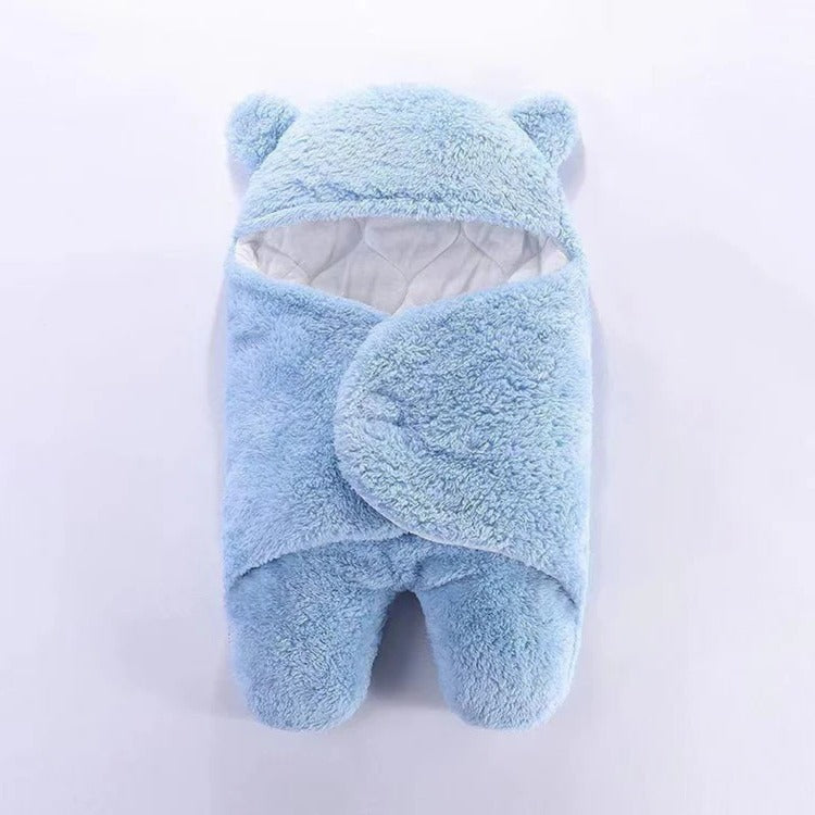 Kids' Pajamas Featuring Cute Bear Design