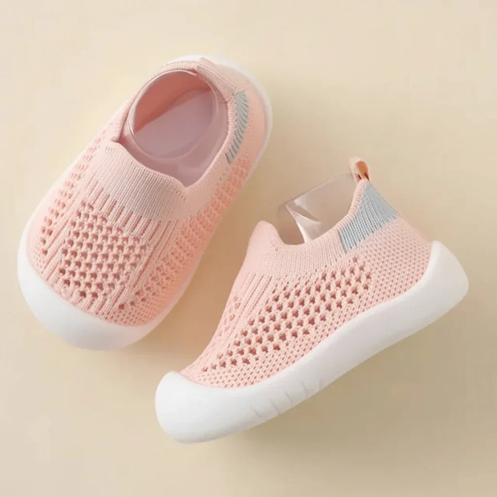 Breathable Kids' Sneakers for Active Playtime with Non-Slip Grip