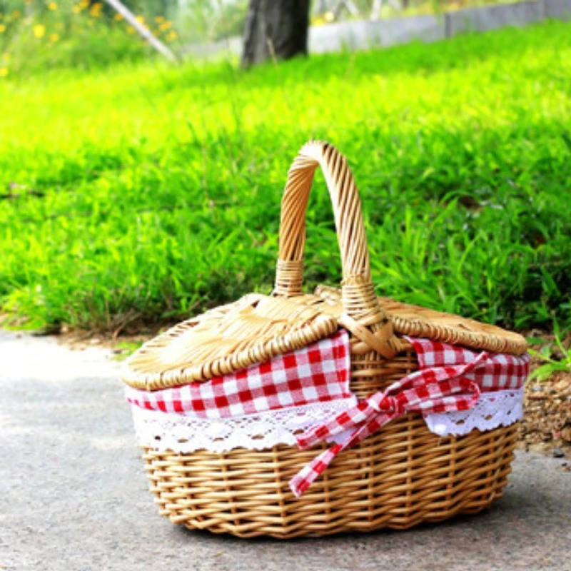 Natural Fiber Picnic Baskets