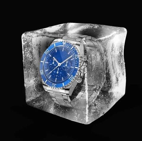 TitanShield Adventure Smartwatch with GPS & Health Insights