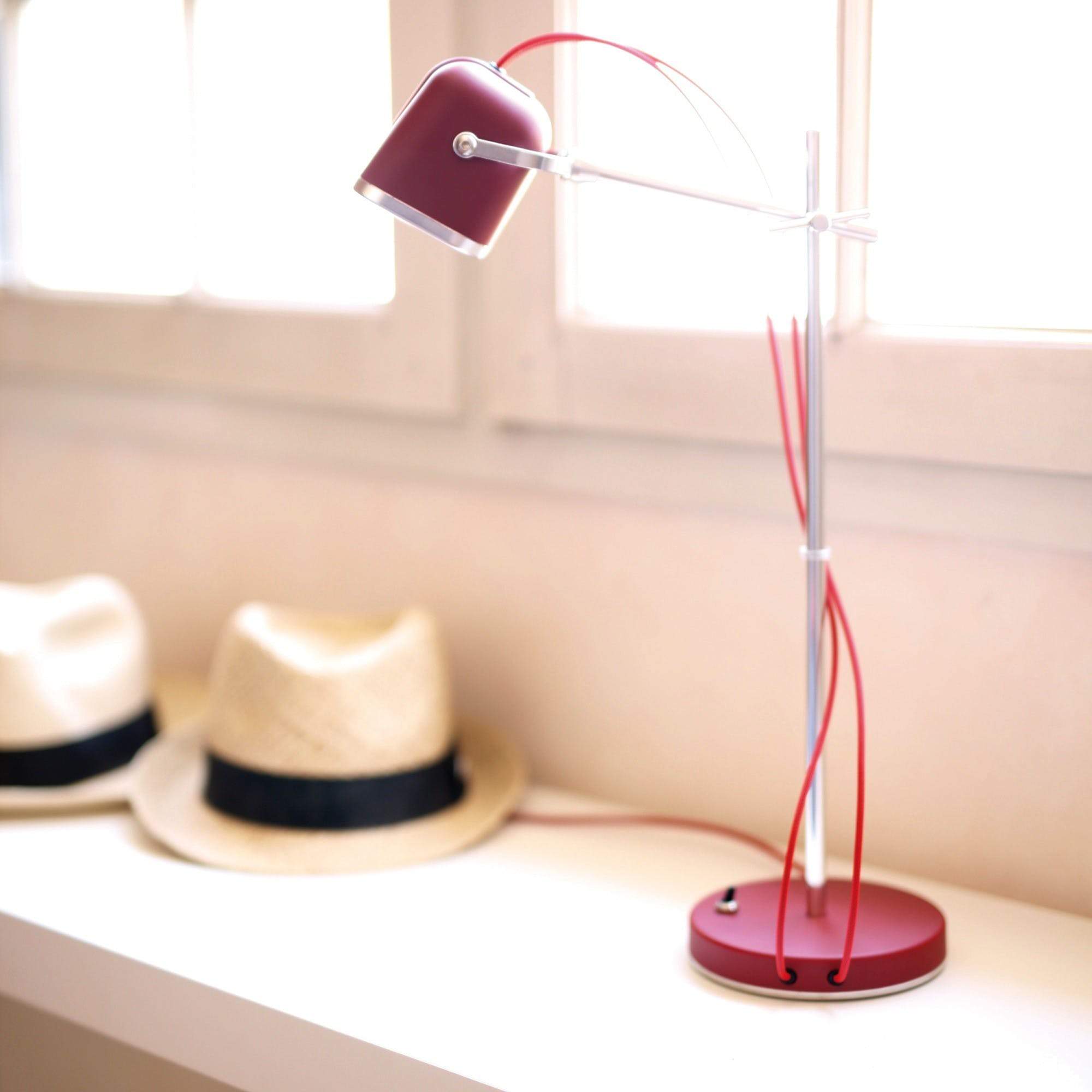 Aluminium Desk Lamp | Taavita