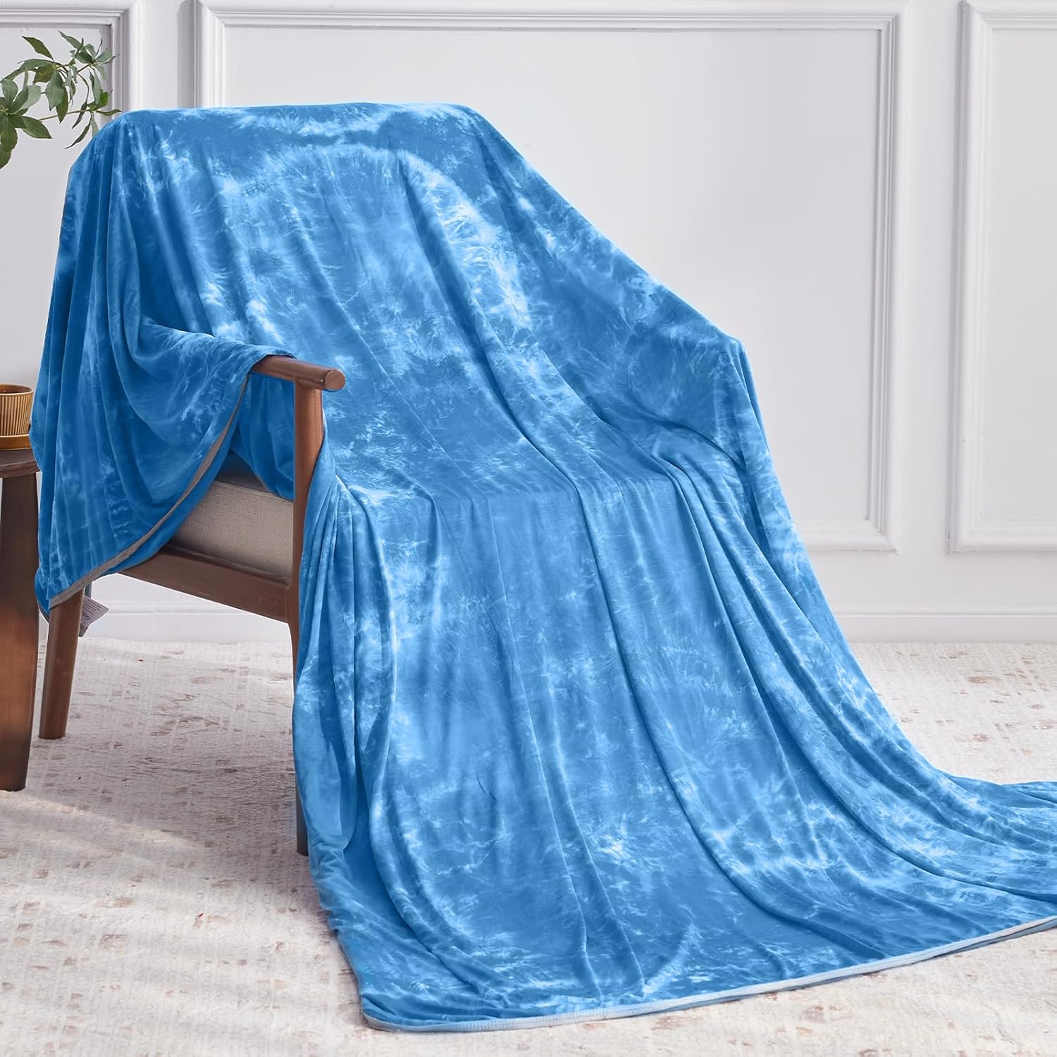 Cooling Throw Blanket for Hot Sleepers – Lightweight Summer Comfort