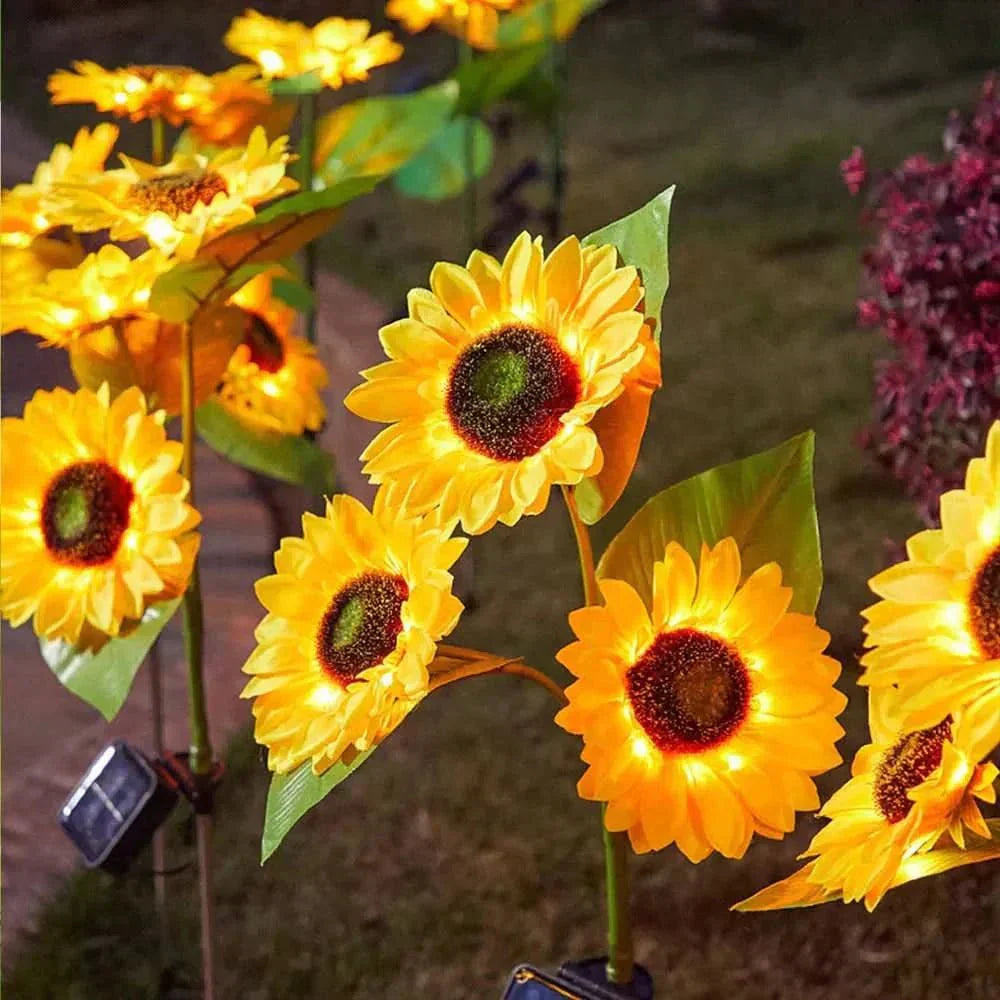 Durable Solar-Powered Daisy Lamp for Outdoor Lighting