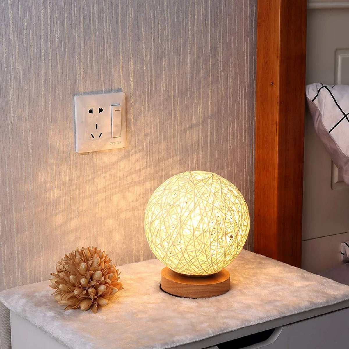 30 cm Rattan Sphere Table Lamp with Adjustable Brightness