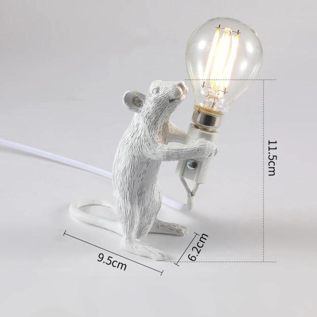 Veroa — Decorative Accent Lamp with Warm, Cozy Illumination
