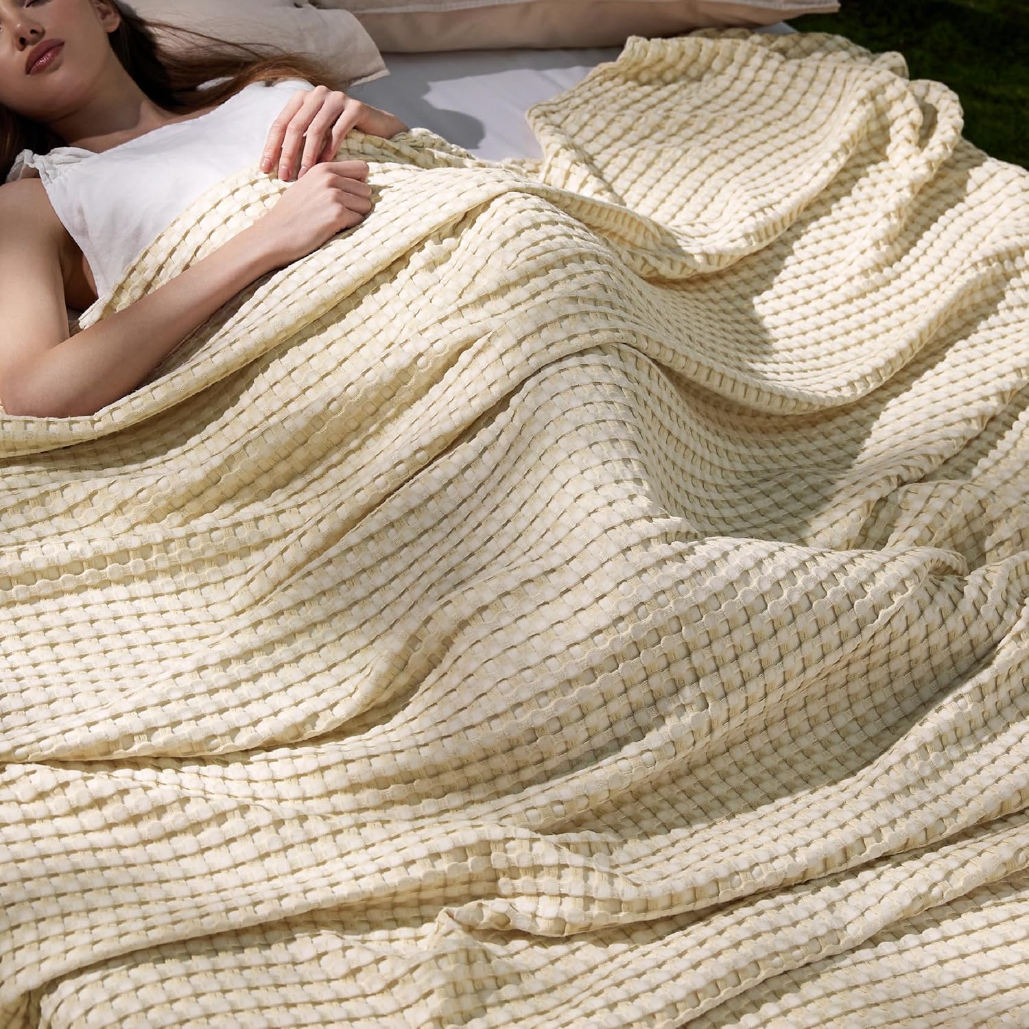 Lightweight Cotton and Bamboo Cooling Waffle Blanket - Queen Size Summer Throw