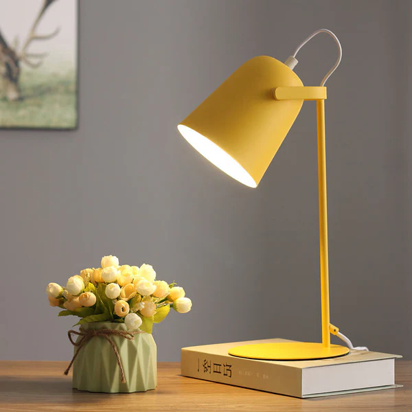 Creative Table Lamp in Iron Bucket Design with Nordic Macaron Colors