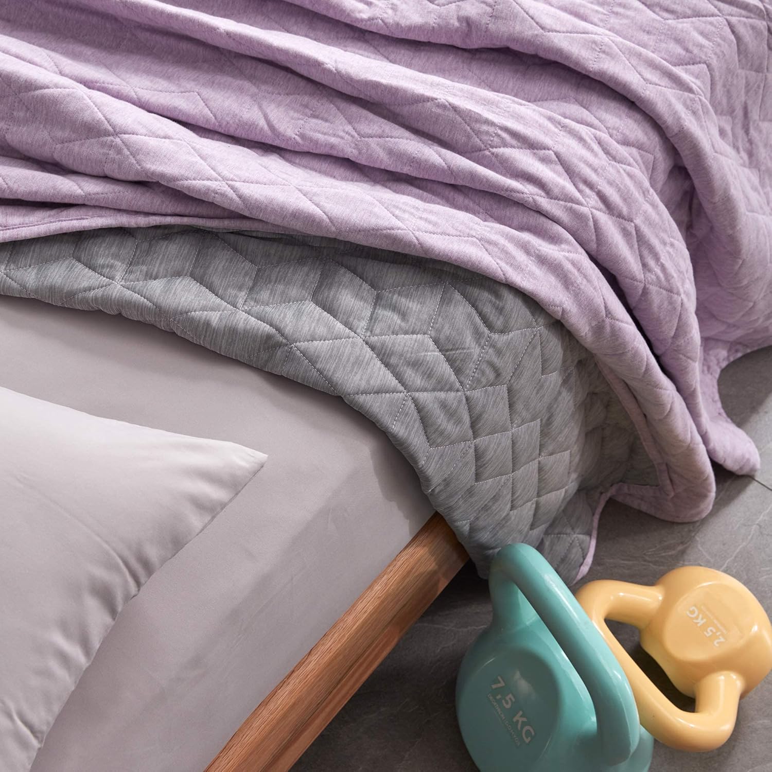 Lightweight Dual-Sided Cooling Blanket - Breathable Throw for Hot Sleepers