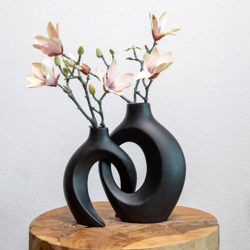 Artisan Woven Floral Vase for Stunning Arrangements