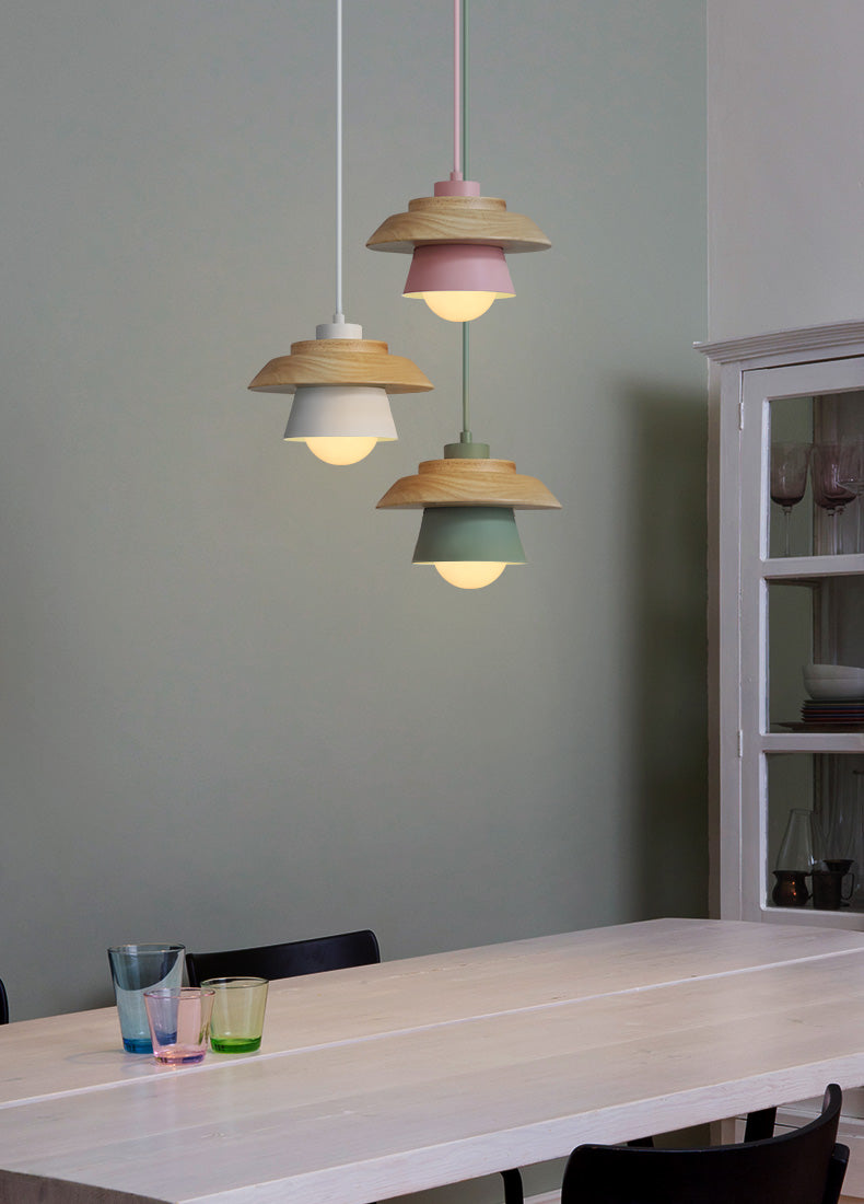 Wooden Pendant Light in Nordic Style