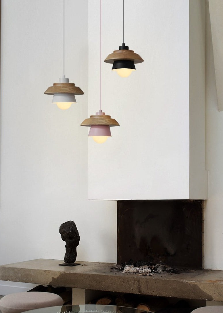 Wooden Pendant Light in Nordic Style