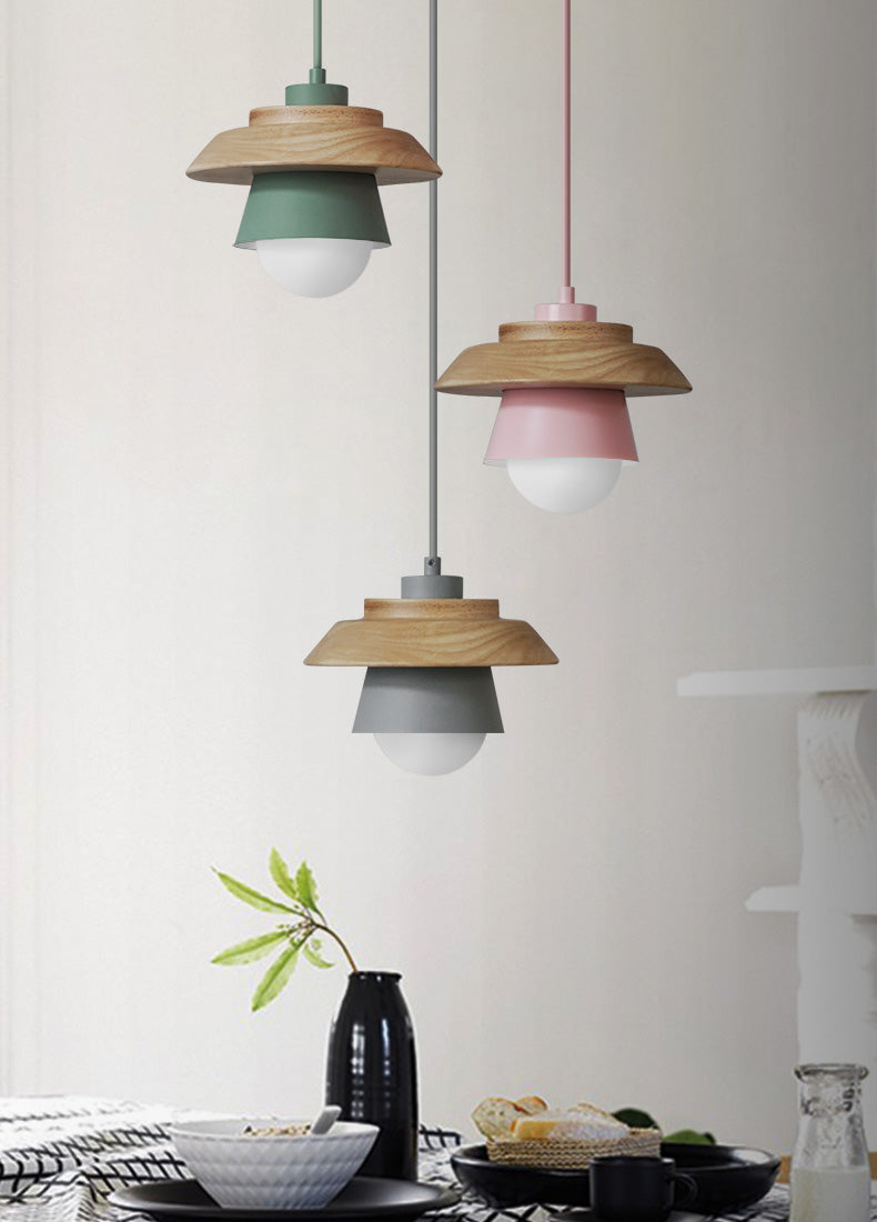 Wooden Pendant Light in Nordic Style