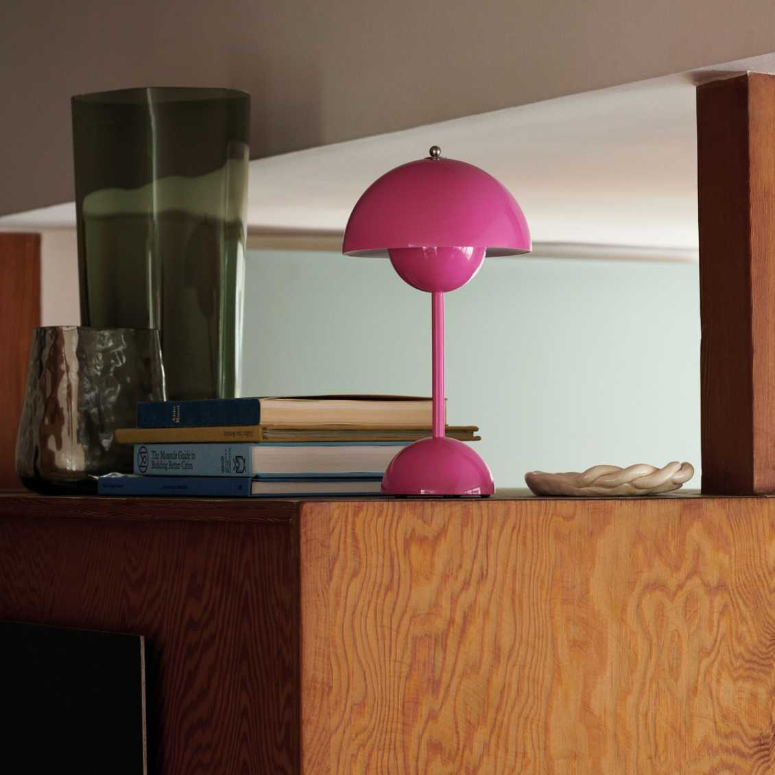 Adjustable Wireless, Dimmable LED Table Lamp