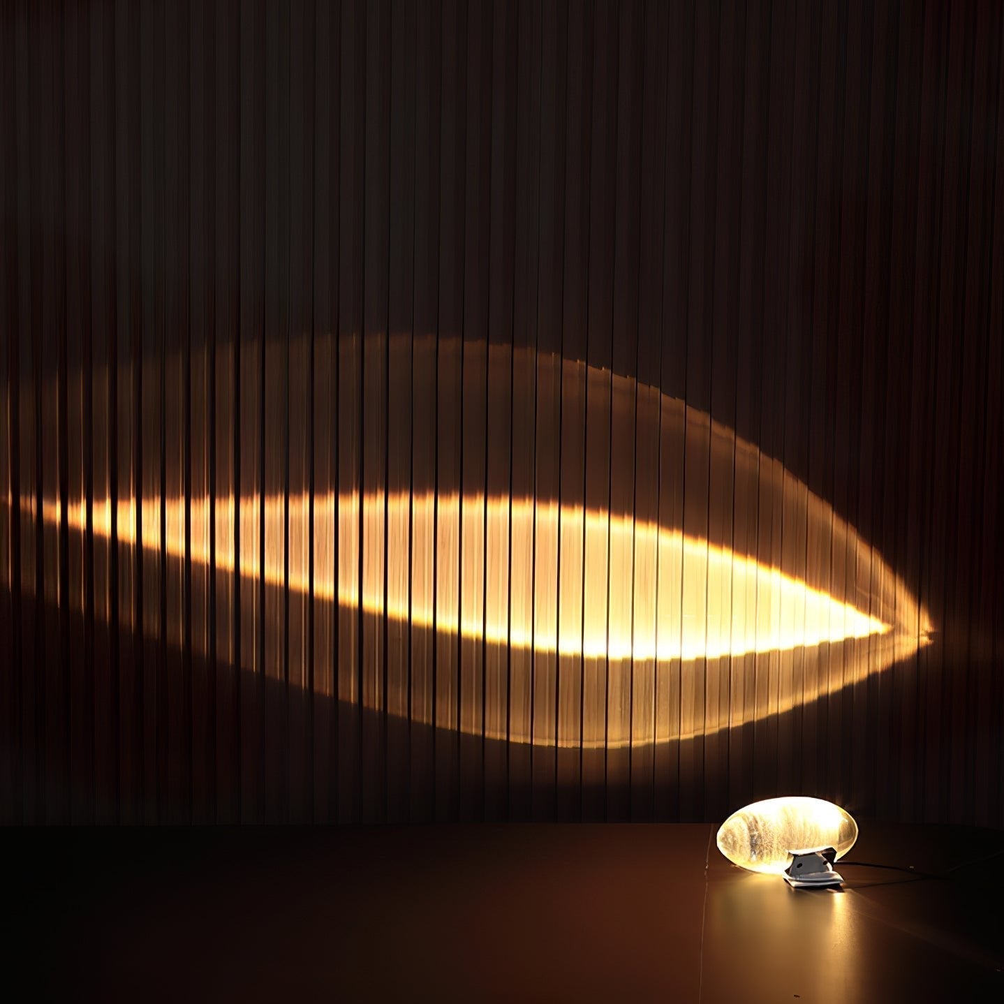 Warm Light Reflecting Crystal Lamp for Table Decor