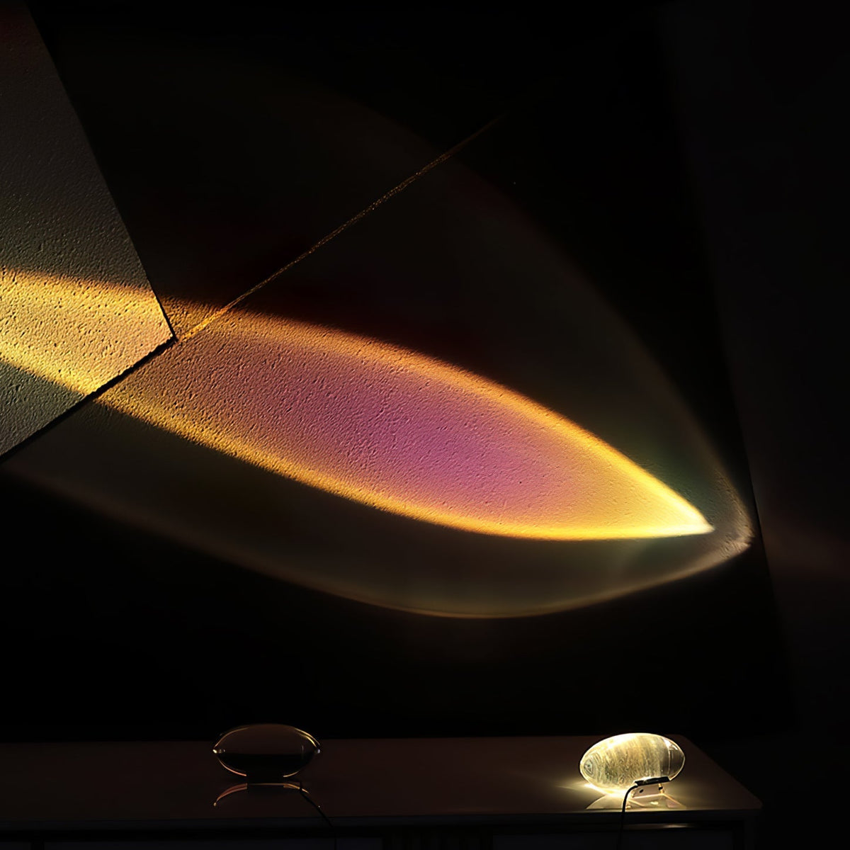 Warm Light Reflecting Crystal Lamp for Table Decor