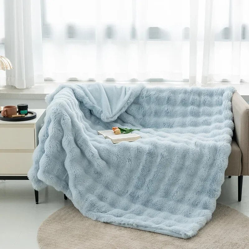 Taavita Ultra-Soft Plush Winter Blanket for Coziness