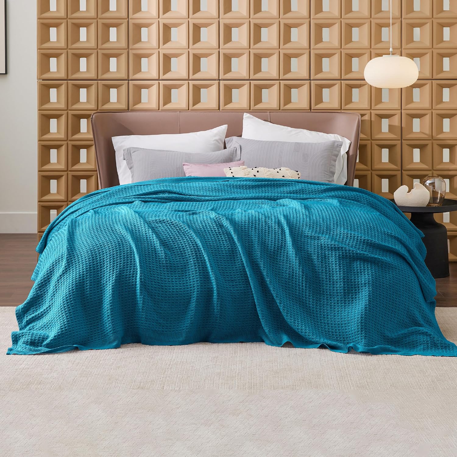 Queen Blanket Made of 100% Cotton with Cooling Waffle Weave for Summer