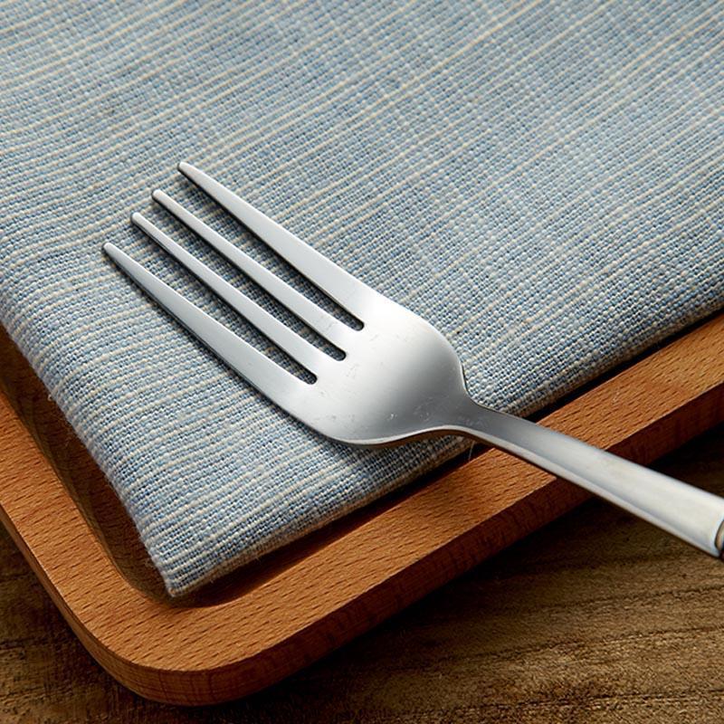 Taavita Cutlery Set - Premium 5-Piece Scandinavian Design Set with Wooden Handles